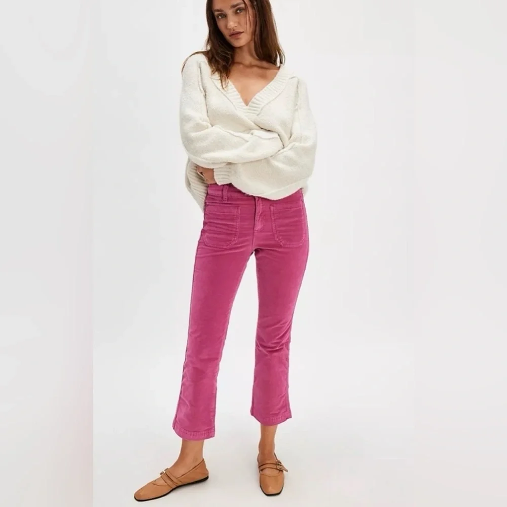 Free People High Time Velvet Kick Flare Pants in Pink Verry Berry size 0 - Picture 1 of 6